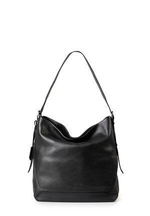 Borsa a spalla nera in pelle con parte superiore curvata, texture liscia e una lunga tracolla. Presenta un logo sottile e un design minimalista.