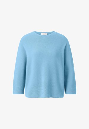 Hellblauer gestrickter Pullover mit rundem Ausschnitt und langen Ärmeln, der eine weiche und strukturierte Stoffoberfläche zeigt.