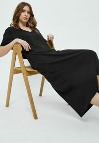 Desires SHORT SLEEVE  - Dnevna obleka - 9000 black