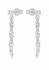 Pendientes de plata con un diseño de cadena y mechones colgantes, acentuados por una piedra preciosa clara en el poste. La textura es suave y brillante.