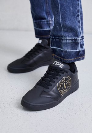 Matalavartiset tennarit - black