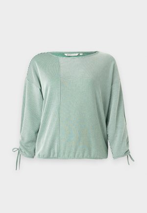 Groene gestreepte top met driekwart mouwen, met een losse pasvorm, gestrikte accenten bij de mouwen en een contrasterend paneelontwerp. Zachte stoftextuur.