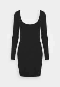 Czarna sukienka w prążki z okrągłym dekoltem, długimi rękawami i dopasowanym krojem. Gładka struktura bez widocznych wzorów czy akcentów.