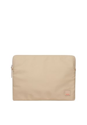Beige rektangulær laptopsleeve med lynlås og lille påsyet logo i nederste højre hjørne.