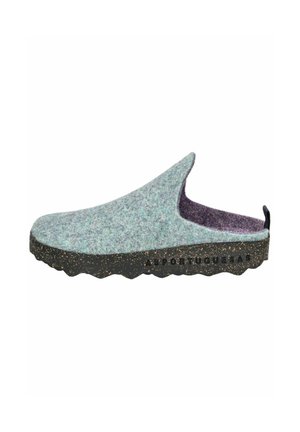 Slippers - green