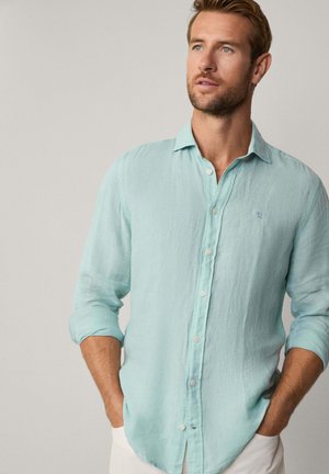 TAILORED FIT LINEN KENT SHIRT - Chemise - mint green