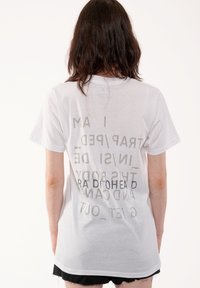 Paradiso Clothing RADIOHEAD TRAPPED - Print T-shirt - white