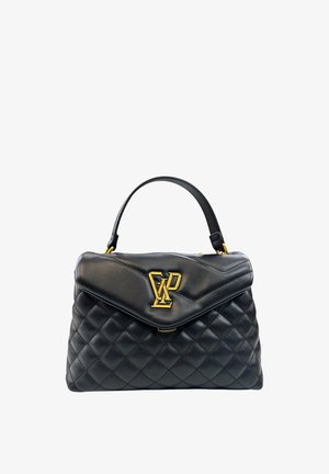 Borsa a mano in pelle nera con motivo a rombi, hardware dorato, logo sul davanti, forma strutturata, manico superiore e finitura liscia.