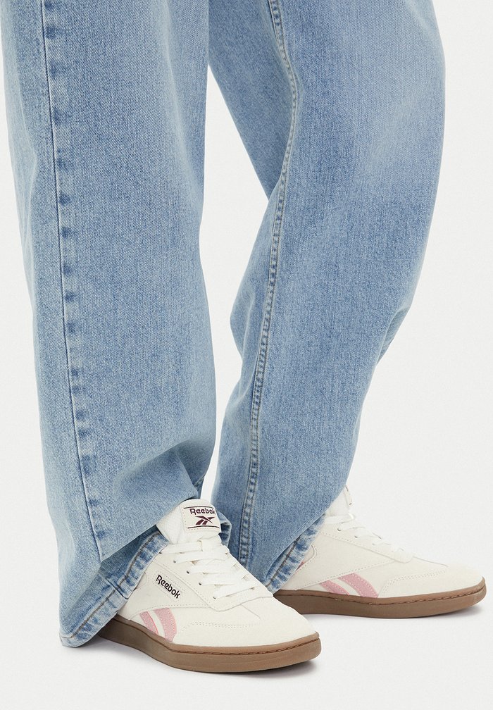 Reebok Trainers - cream light pink