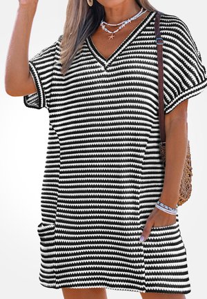 Cupshe, CHIC KNITTED V-NECK TUNIC DRESS IN EMERALD GREEN - Beach accessory - metallic black beige