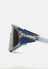 Oakley LATCH PANEL UNISEX - Solbriller - trans stonewash/prizm tungsten