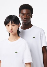 Lacoste Jednoduché tričko - blanc