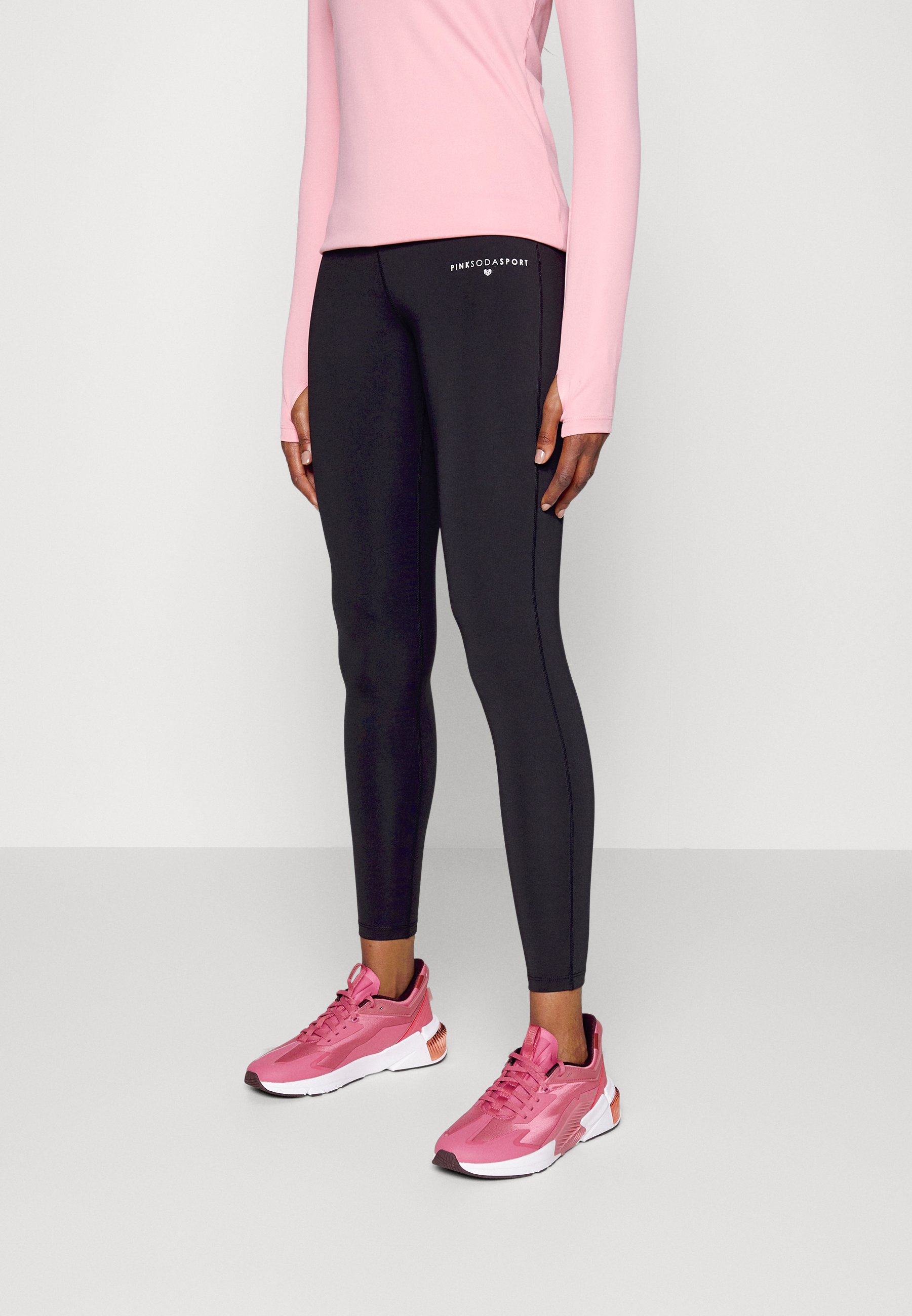 Pink Soda ESSENTIALS - Leggings - black 