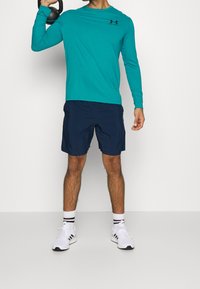 Under Armour Träningsshorts - white