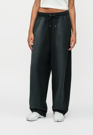 BAGGY - Tepláky - black