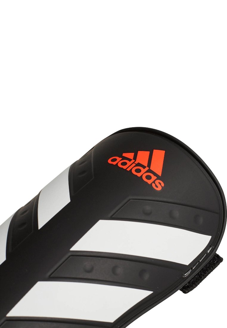 Adidas Everclub Scheenbeschermer | Plutosport
