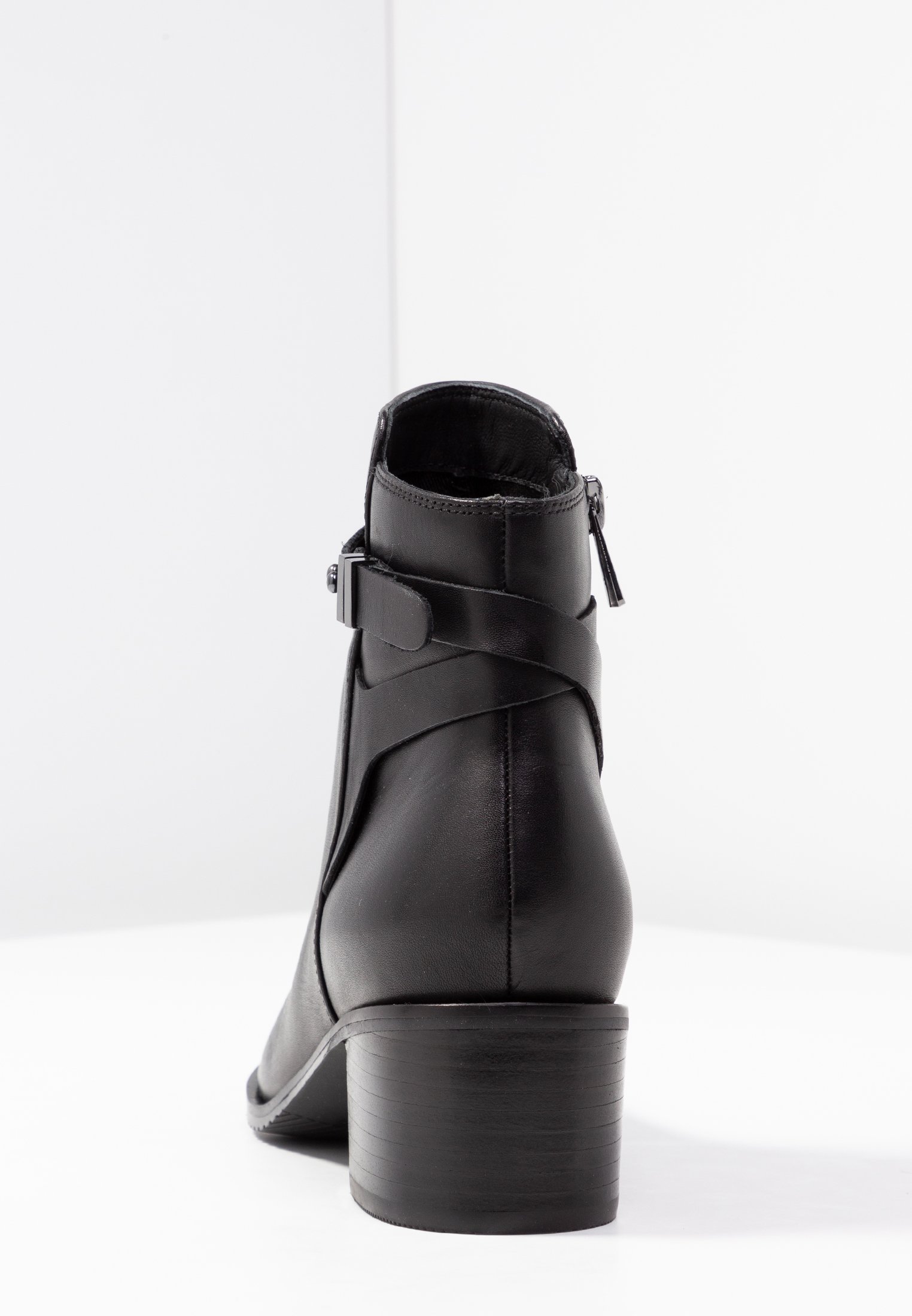 clarks poise freya boots
