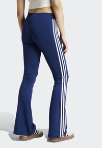 adidas Originals FLARED - Leggings - Calças - dark blue