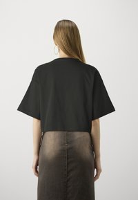 Replay Basic póló - black