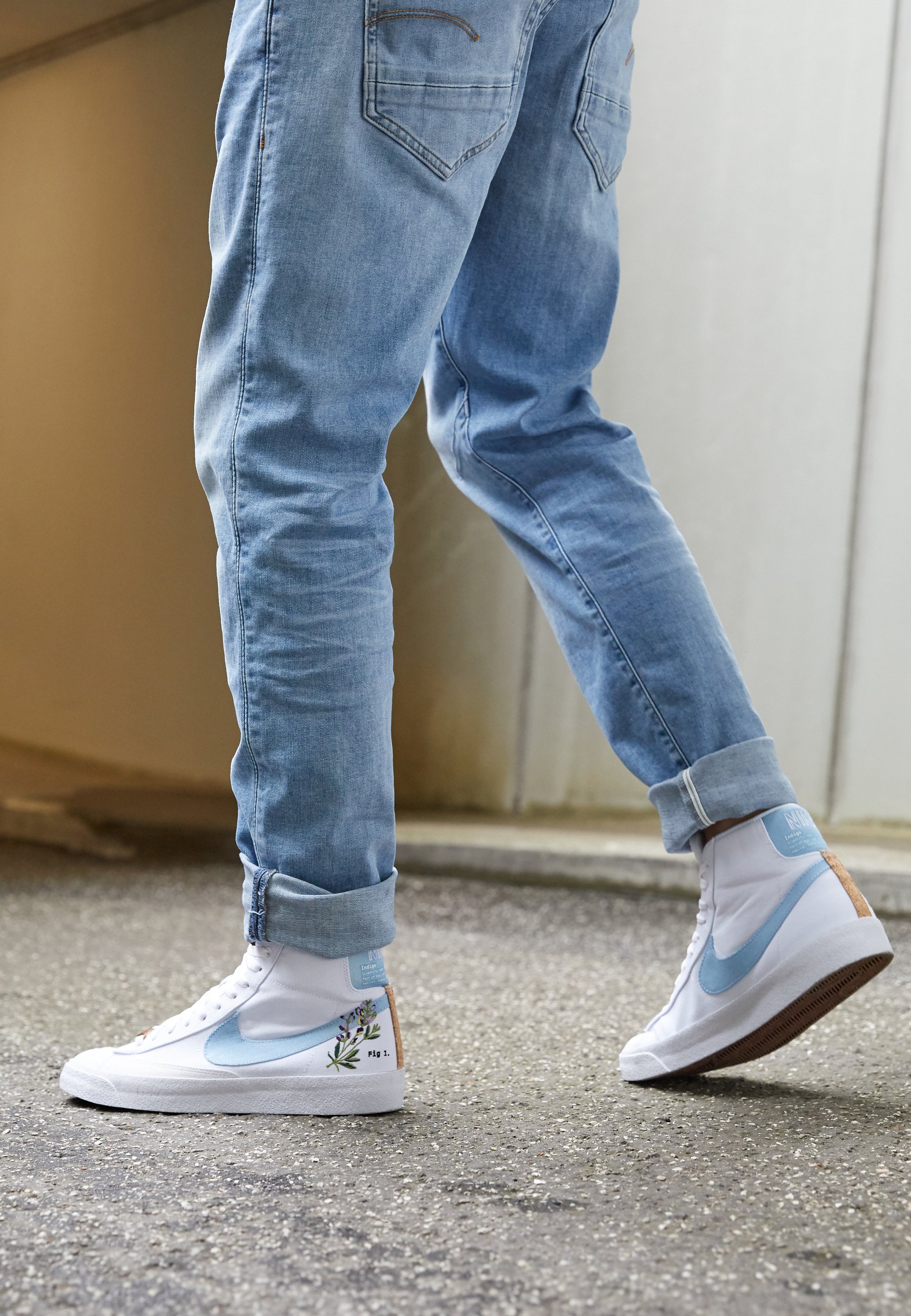 white obsidian blazer