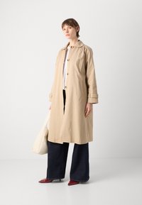 Lollys Laundry Cappotto classico - ecru