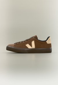Избран, walnut/platine/eagle