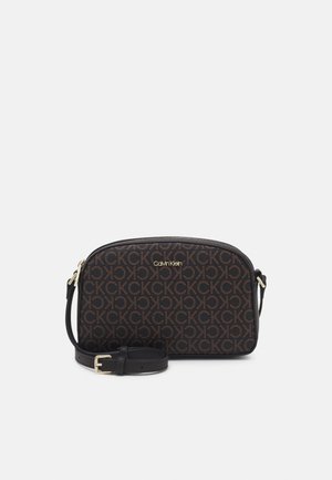 MUST DOME XBODY - Taška s příčným popruhem - brown
