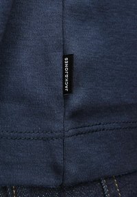 Jack & Jones JJEURBAN EDGE TEE NOOS - Basic T-shirt - ensign blue