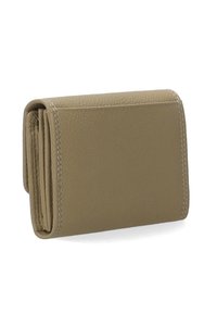 Beige læderpung med en struktureret overflade, sammenfoldelig design og kontrasterende hvid syning. Kompakt form med synlige indre folder.