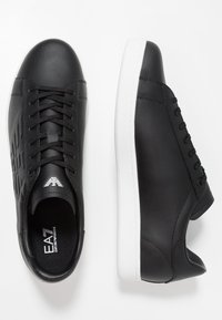 EA7 Emporio Armani UNISEX - Sneakers basse - black
