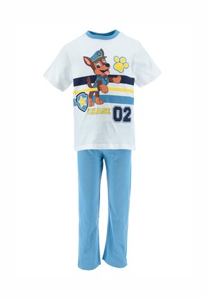 Conjunto de pijama de algodón con una camiseta de manga corta color azul claro que presenta un personaje de perro y pantalones azules. La camiseta tiene un diseño gráfico y rayas.