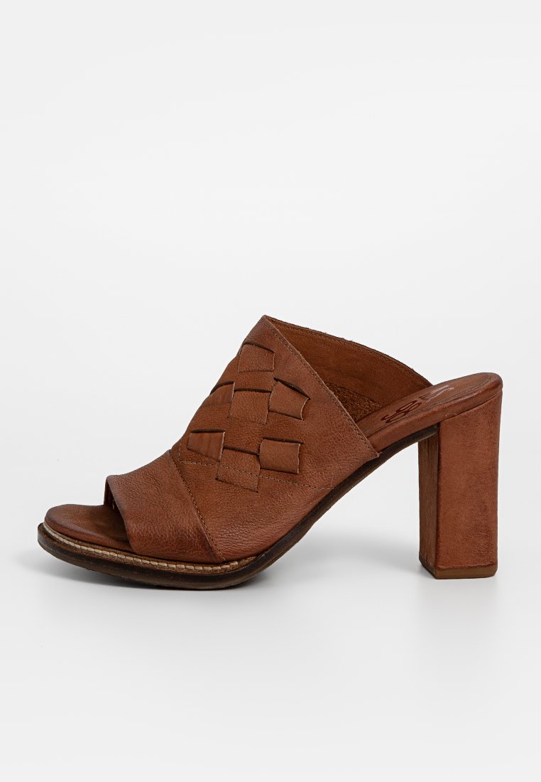 a.s.98 Muiltjes met hak bruin a.s.98 Muiltjes met hak bruin