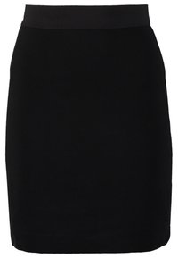 Svart blyertkjol med en bred, ribbad midjebil. Slät tyg, knälång design, inga synliga mönster eller utsmyckningar.