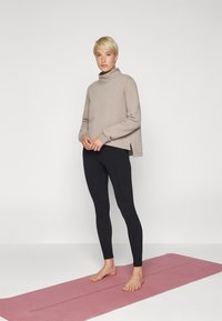 Yogasearcher BOTHI - Sweatshirt - cacao