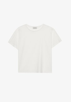 Hvit T-skjorte med kort erm laget av myk bomull. Har rund hals og avslappet passform. Rent design uten synlige mønstre eller aksenter.