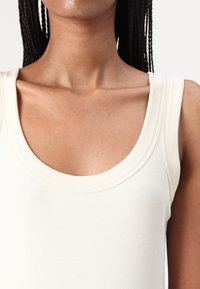 Marc Cain Top - powder cream