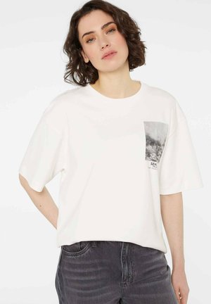 SENSES.THE LABEL, SENSES.THE LABEL T-SHIRT OVERSIZED MIT PHOTOPRINT - Print T-shirt - ivory