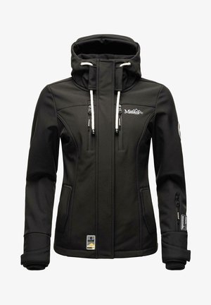 Veste softshell noire à capuche avec cordons blancs, poches zippées poitrine et côtés, et écussons logo sur la poitrine et la manche.
