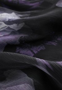Next TWIST FRONT SHORT SLEEVE - Blúz - purple floral