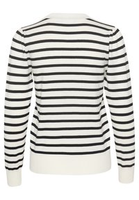 Le pull rayé présente des rayures horizontales noires et blanches, des poignets et un ourlet côtelés, un col rond et une texture en tricot douce.