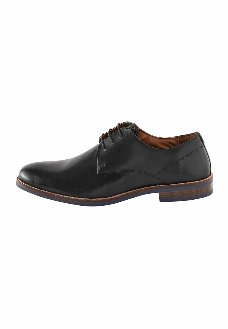 Schwarze Lederdressschuhe mit glatter Oberfläche, runder Zehenform und Schnürdesign. Verfügen über ein braunes Innenleben aus Leder und eine kontrastierende braune Sohle.