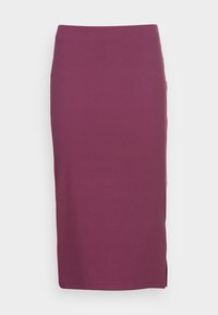 Paars geribbeld midi-rok met een rechte lijn, zij-split en elastische tailleband. Glad textuur, minimalistisch ontwerp, geschikt voor laagjes.