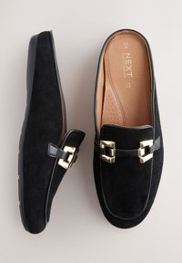 Tagant lahtised kingad - black