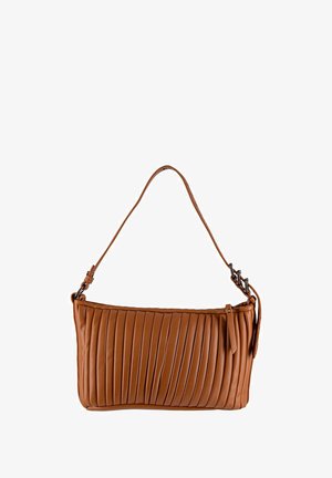 Borsa a spalla in pelle marrone con design plissettato, strap regolabile e chiusura con zipper. Texture liscia e dettagli hardware discreti.