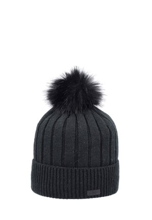 Svart stickad mössa med ribbat mönster, försedd med en mjuk svart faux fur pom-pom på toppen och en upplagd kant med en liten logotypaccent.