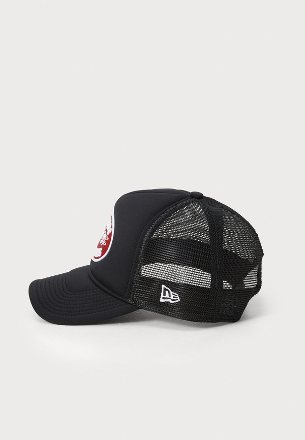 GRAPHIC PATCH TRUCKER UNISEX - Cap2