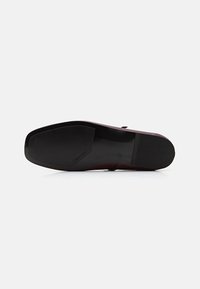 Calvin Klein MARY JANE - Bailarinas con hebilla - vineyard wine