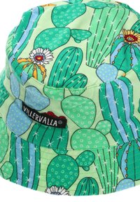 Cappello a secchi verde in cotone dotato di una stampa colorata di cactus con diversi motivi, corona arrotondata e visiera cucita. Logo del brand visibile.