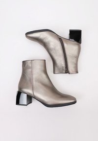 Sandra Fontán BARPA - Botines bajos - metalic