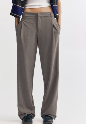 TAILORED WITH DARTS - Nadrágok - taupe